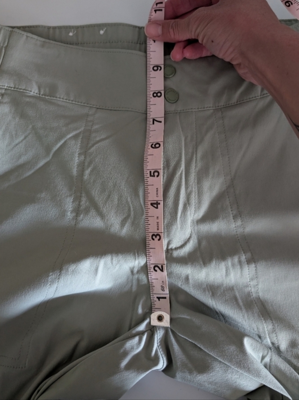 Light Green Women's Columbia Hiking Pants - Picture 10 of 11